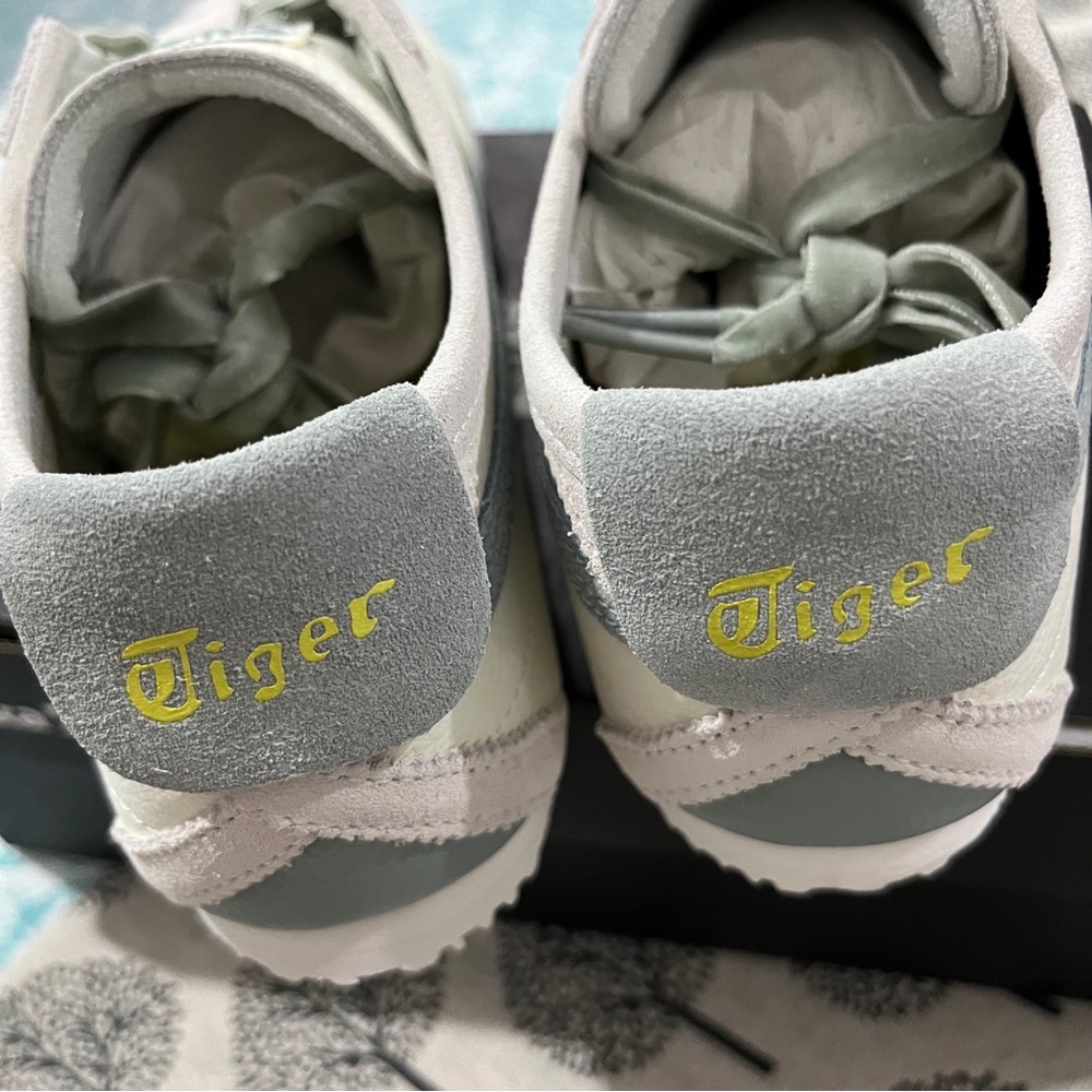 Onitsuka Tiger by Asics Women's White & Light Green Retro Sneakers - Picture 9 of 10